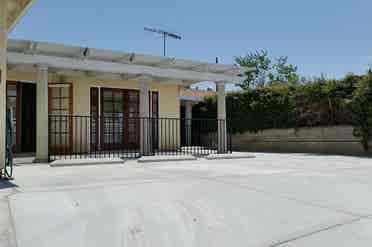 Brockbank Pl private bed share bath