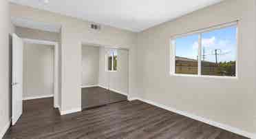 Private and new room for rent