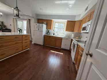 Fully furnished room for rent