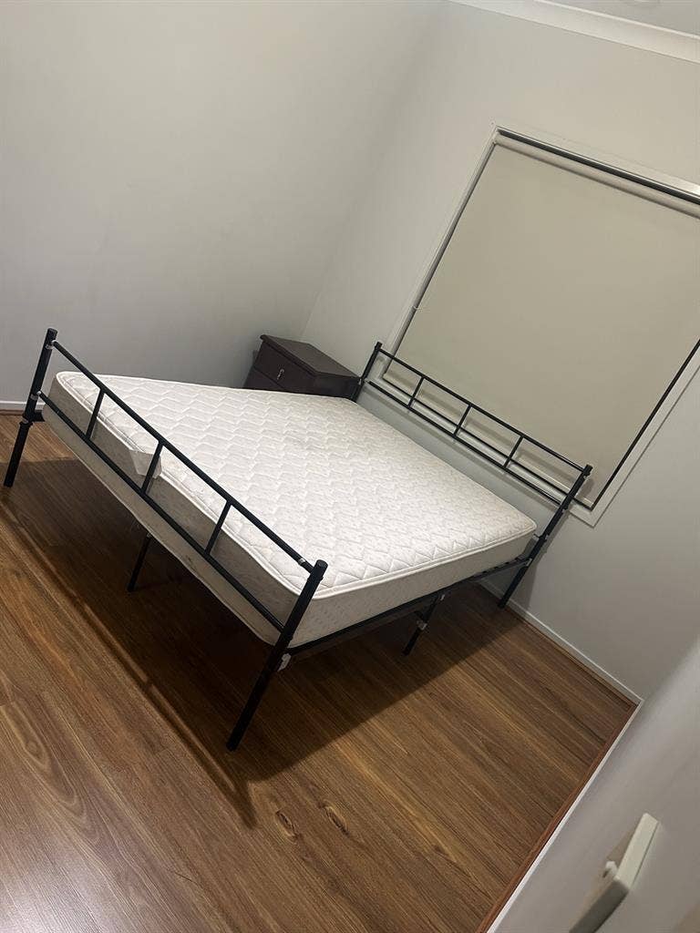Room to rent for girl