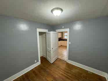 ! Apartment for rent - Benson St !