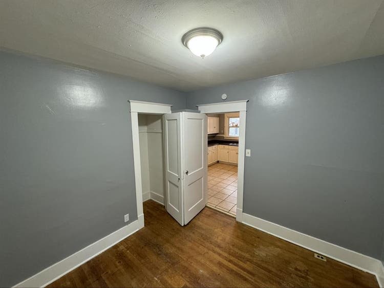 ! Apartment for rent - Benson St !