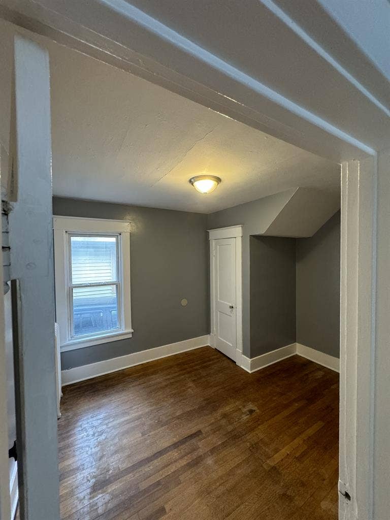 ! Apartment for rent - Benson St !