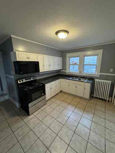 ! Apartment for rent - Benson St !