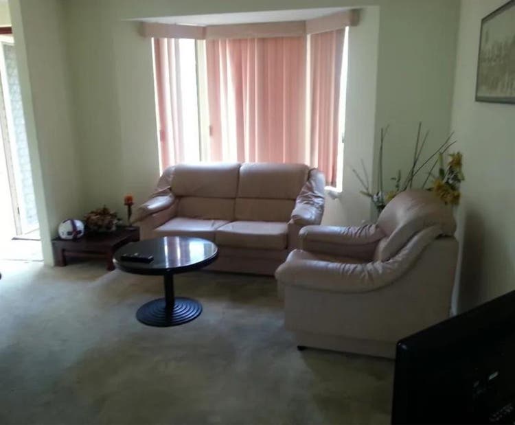 Share house.