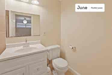 2 BR in Washington DC