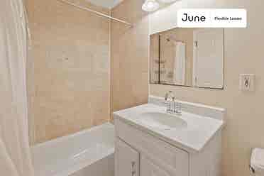 2 BR in Washington DC