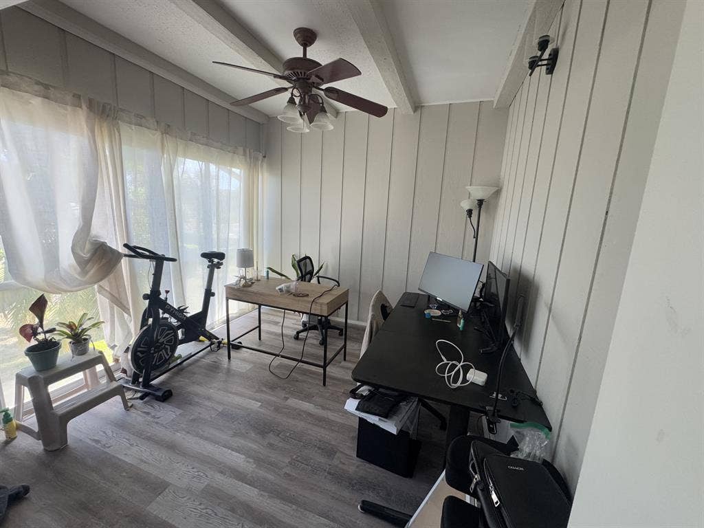 Large Bedroom w/ Private Bath