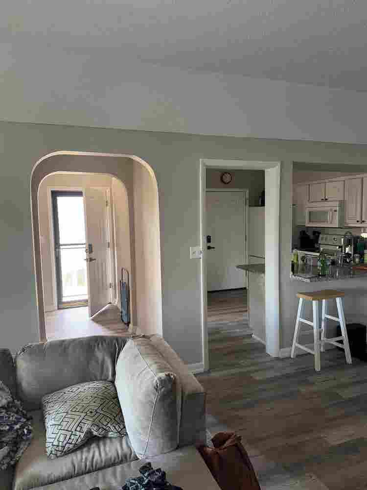 Large Bedroom w/ Private Bath