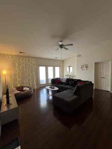 Female Roommate wanted for Bedroom