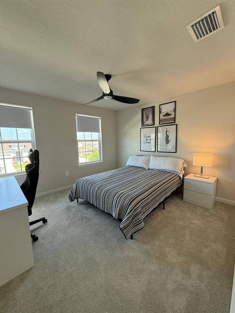 Room for rent in a brand new house.