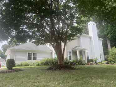 Furnished Room in Greenbrier