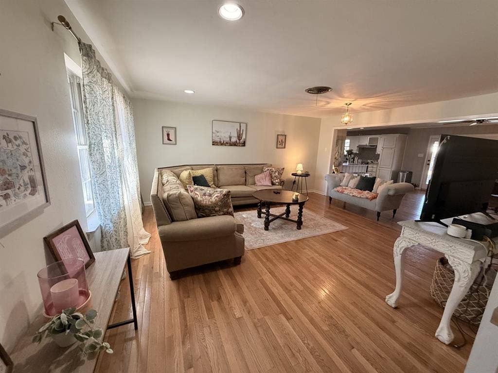 Beautiful home in Wedgwood
