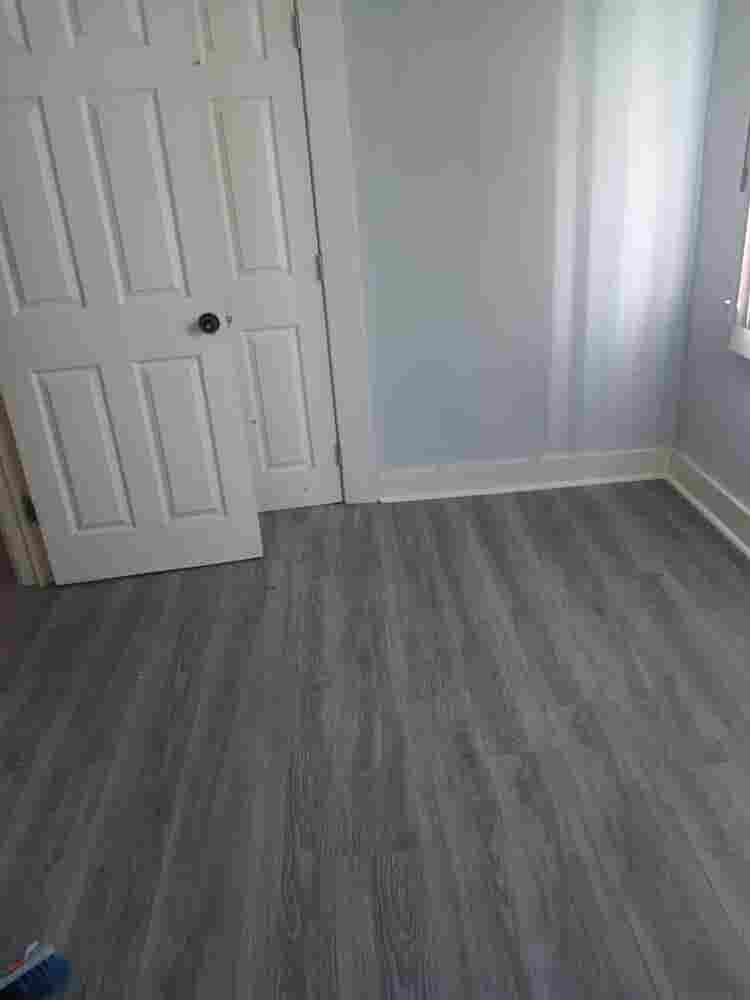 Room for rent available August 1st