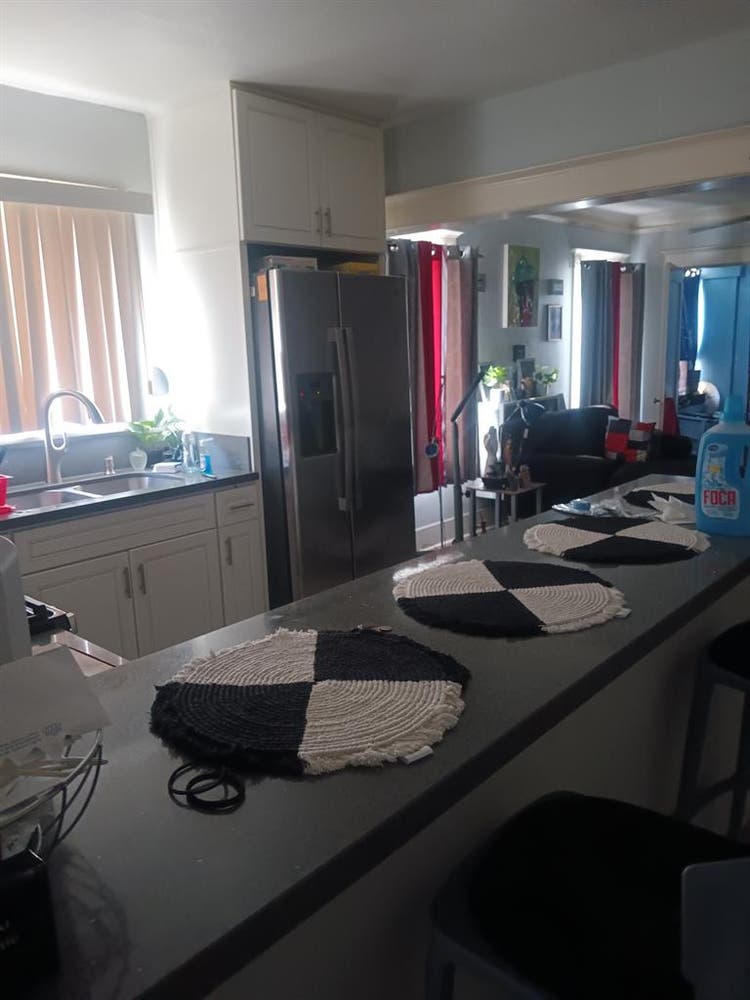 Room for rent available August 1st