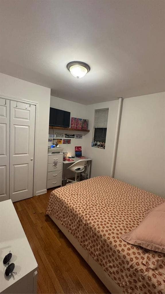 Upper East Side Room available