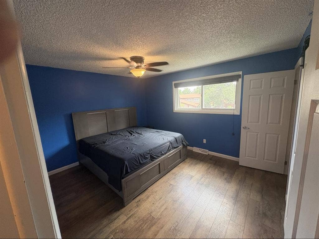 Private Room with en-suite bathroom