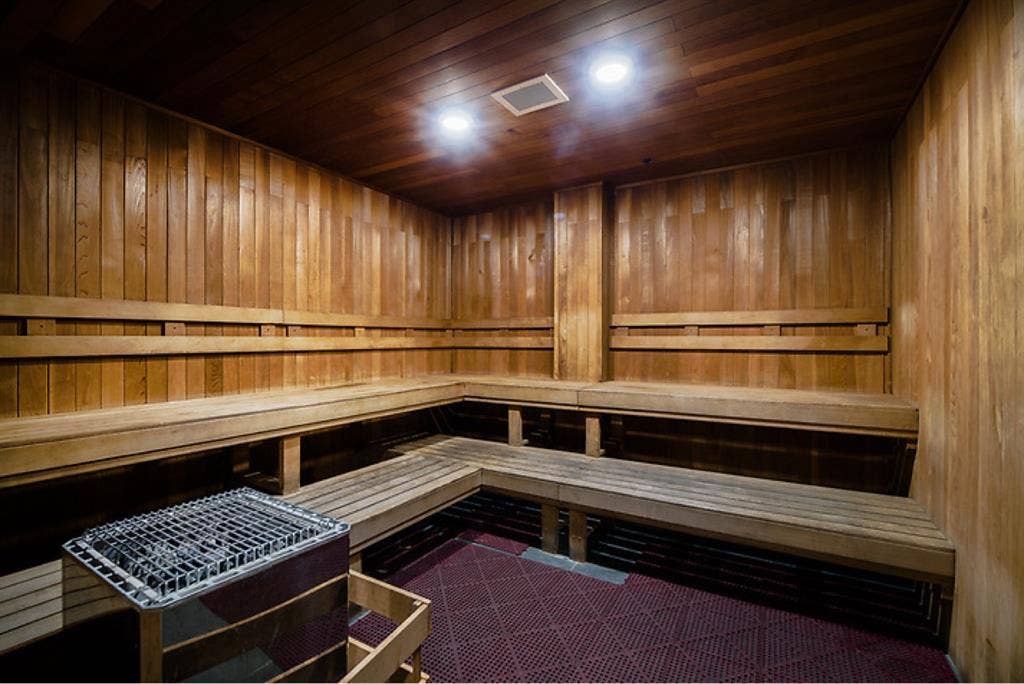Private bed+bath in good location