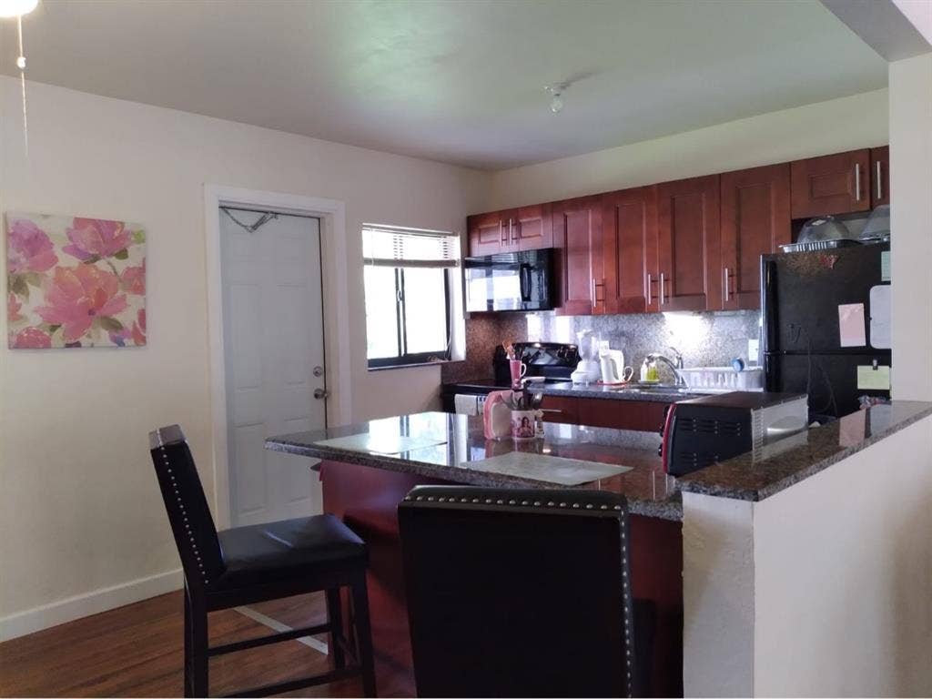 Furnished room to rent Hollywood
