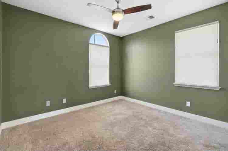 Room in house for rent