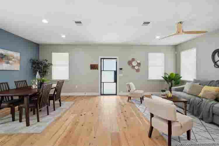 Room in house for rent
