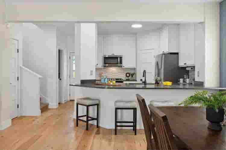 Room in house for rent