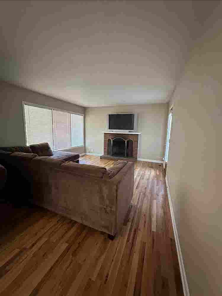 Room for rent in South Salem