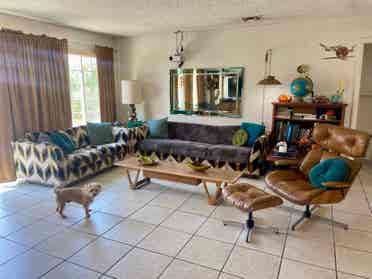 **2 Rooms for Rent in Gated Home!