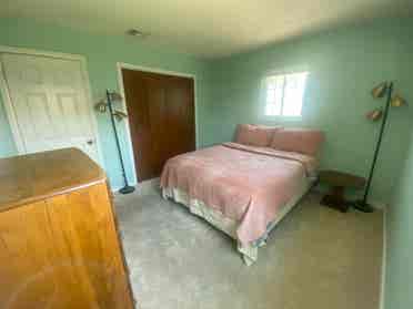 **2 Rooms for Rent in Gated Home!