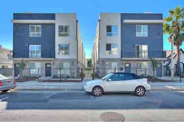 Room for rent North Hollywood!