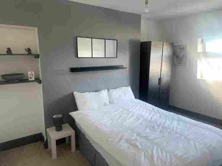 Large double Room for rent