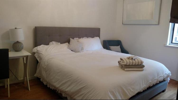 Looking for a roommate