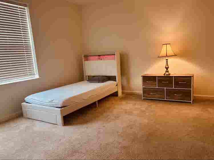 Furnished/private bedroom for rent