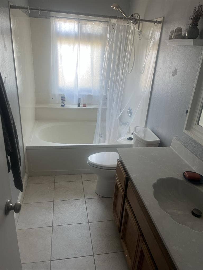 Room for rent $