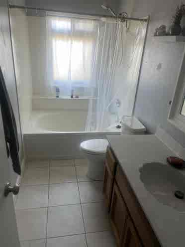 Room for rent $