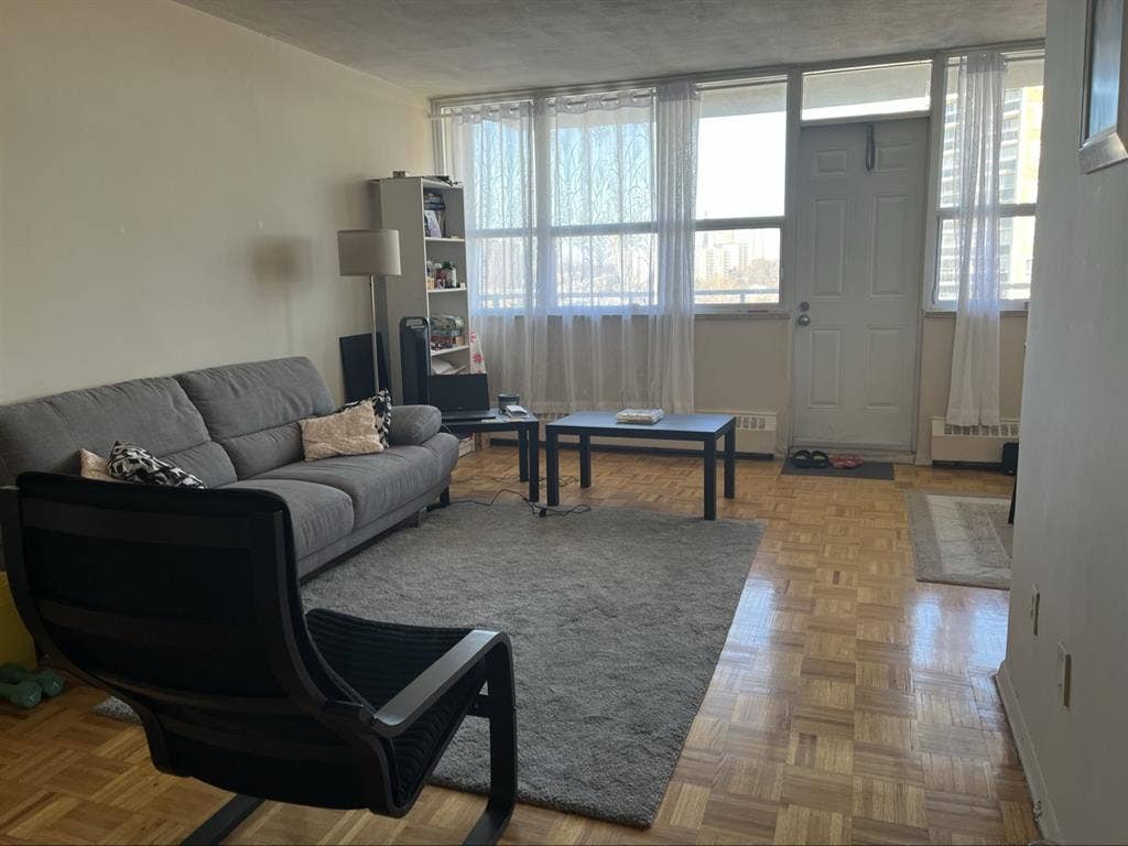 Private room near Don Mills subway