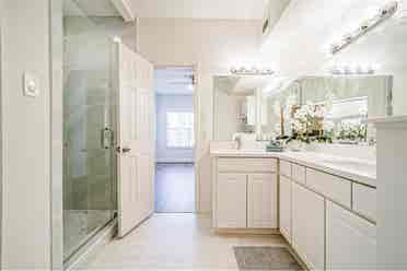 Baths Luxurious Condo