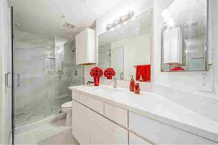 Baths Luxurious Condo
