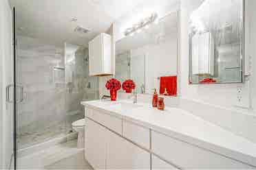 Baths Luxurious Condo
