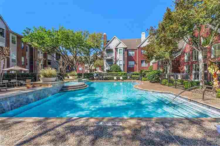 Baths Luxurious Condo