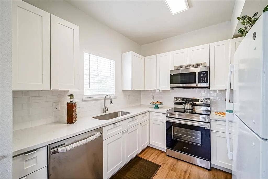 Baths Luxurious Condo
