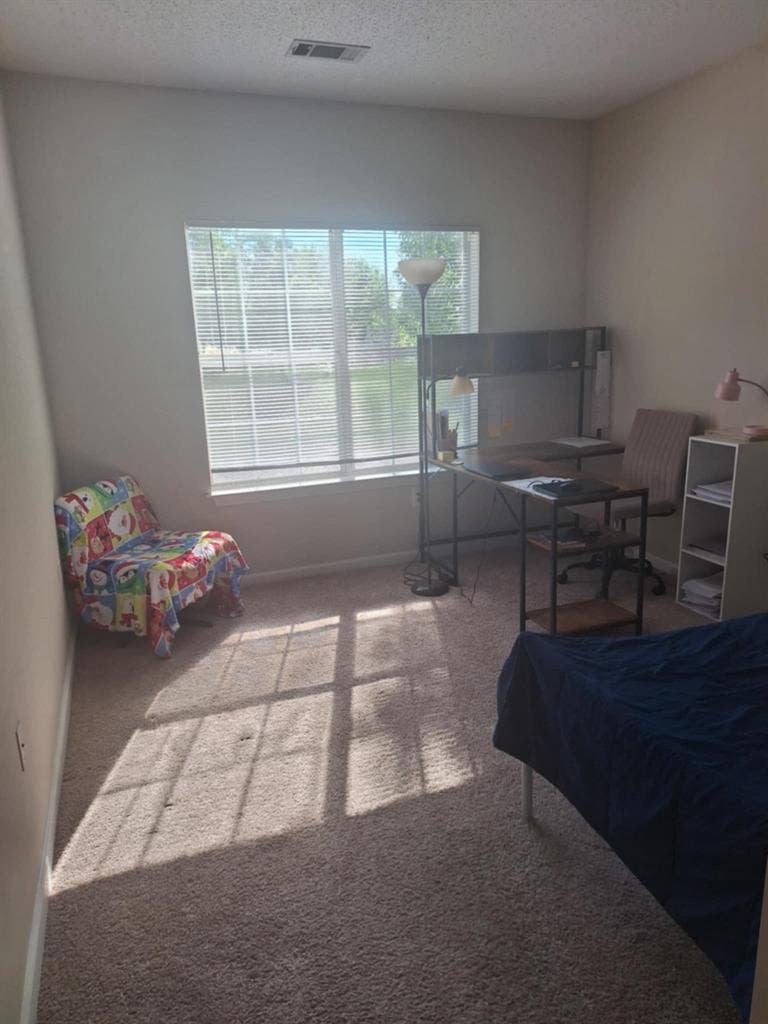 2 bed/bath apartment sublease