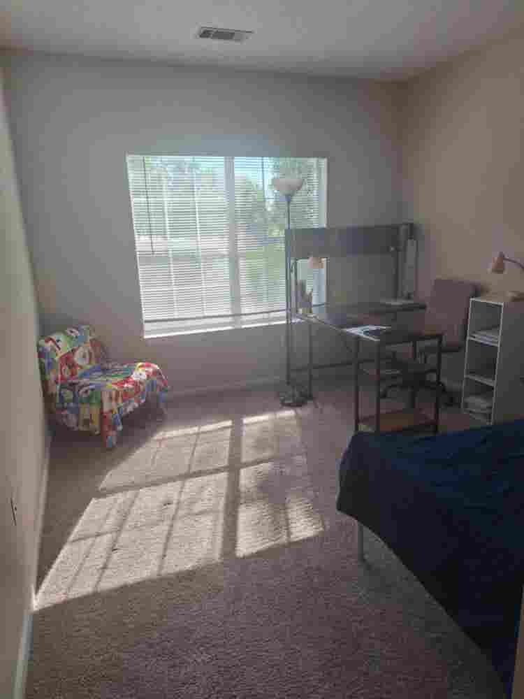 2 bed/bath apartment sublease
