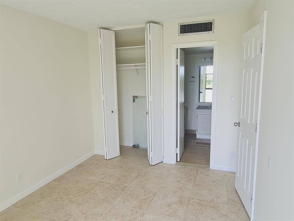 Cozyroom near Aventu Mall, PrivatWC