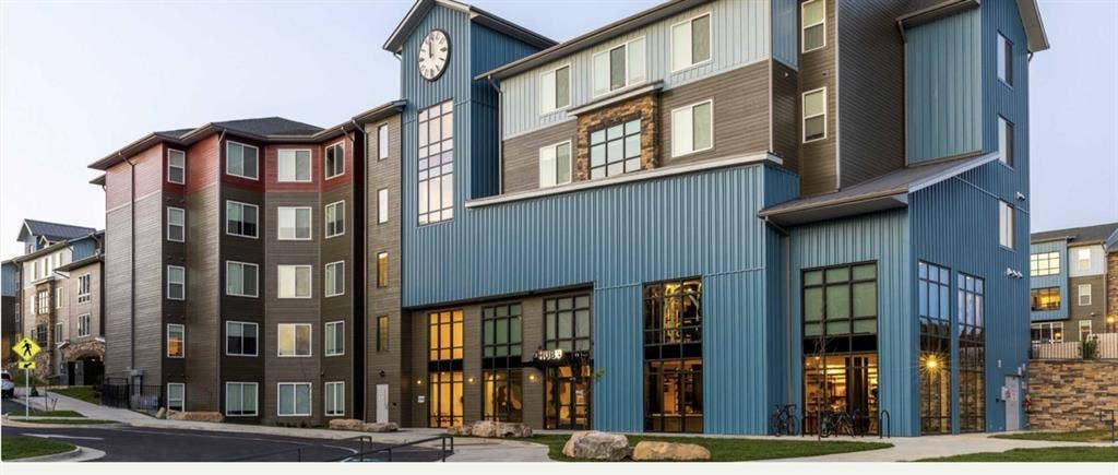 🚨SUBLEASE AVAILABLE SPRING 🚨