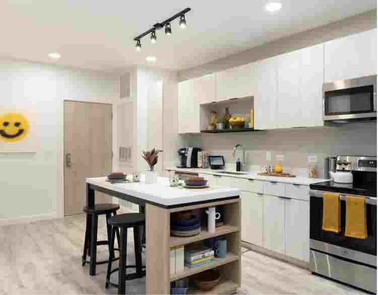🚨SUBLEASE AVAILABLE SPRING 🚨
