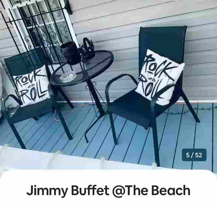 Beach room inHouse   Downtown Chatt