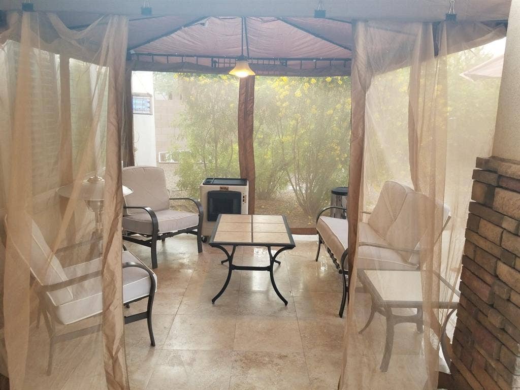 Casita w/ Full Bath in Luxury Home