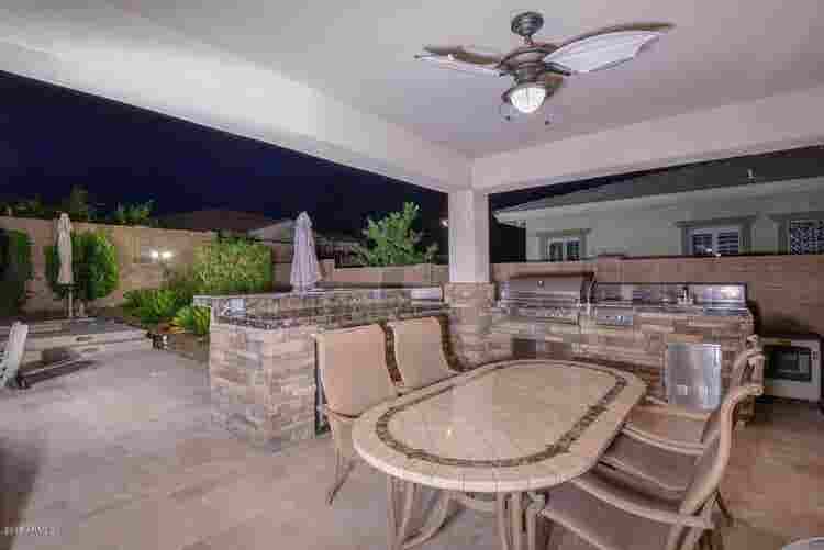 Casita w/ Full Bath in Luxury Home