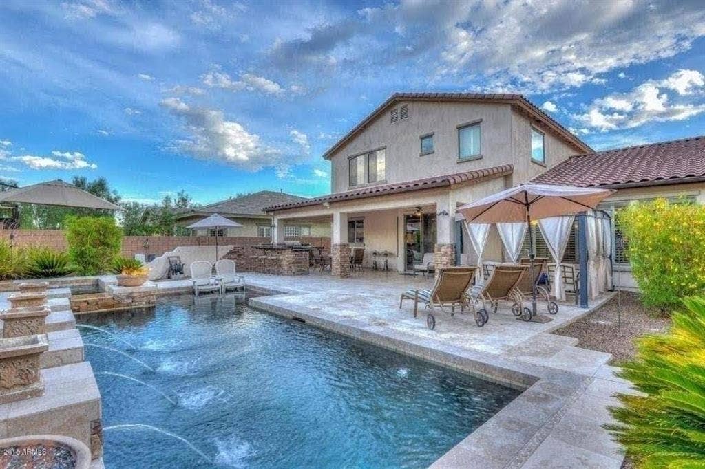 Casita w/ Full Bath in Luxury Home